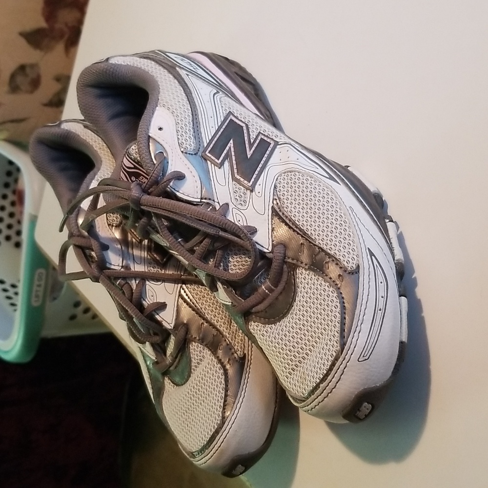 NWOT (9.5)Women's NB